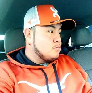 Meet your Posher, Efrain